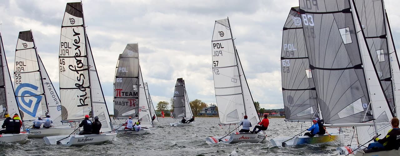 V Investa Cup